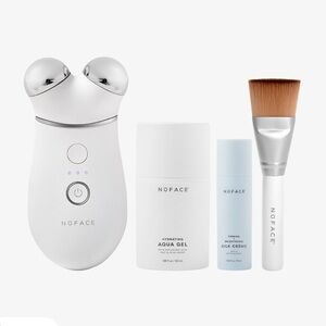 NuFace Trinity Smart Microcurrent facial starter kit, like new !